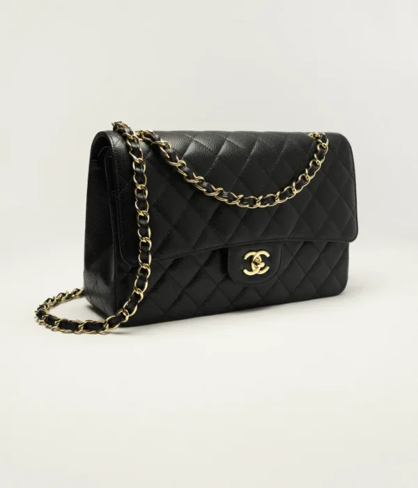 CHANEL Jumbo Classics Double Flap Bag