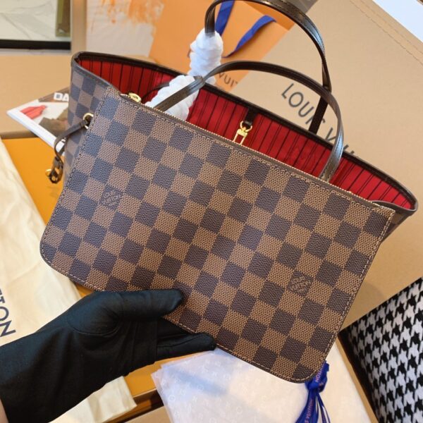 Louis Vuitton Neverfull Damier